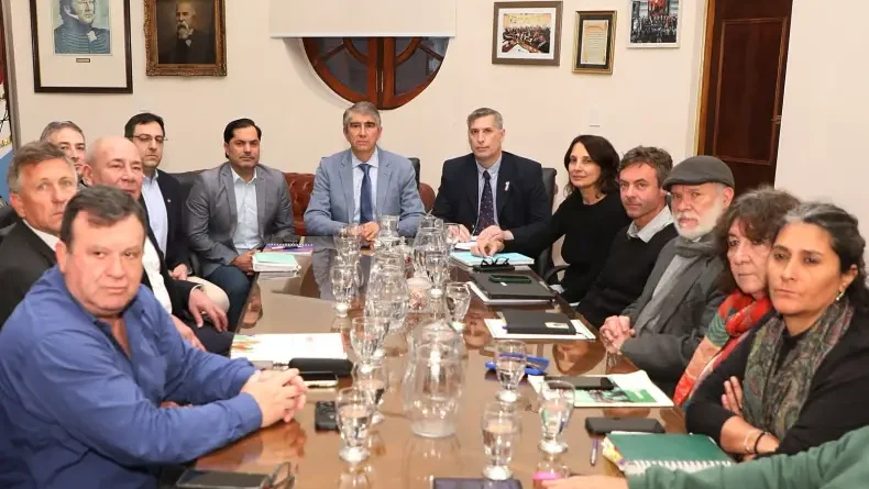 UPCN y ATE aceptaron la propuesta salarial de la Provincia